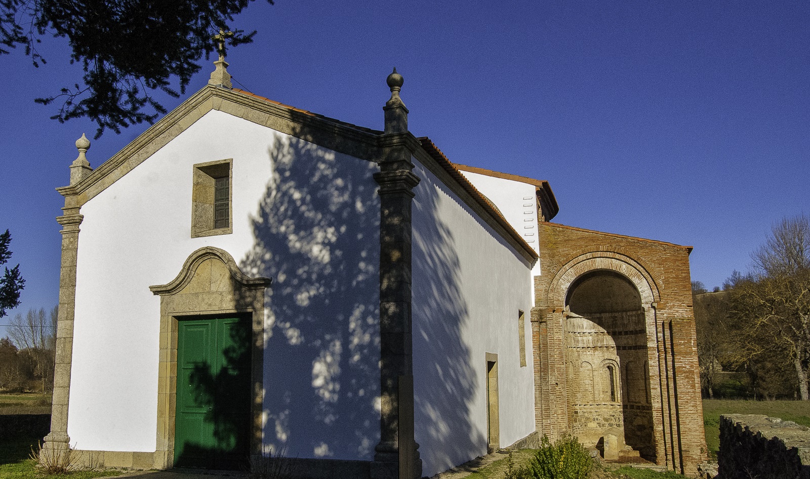 Mosteiro de Castro de Avelas